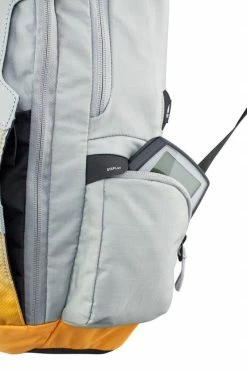 Evoc - Sac à Dos FR Enduro E-Ride 16 11 Evoc - Sac à Dos FR Enduro E-Ride 16 -Accessoires Vélo Soldes evoc fr enduro e ride 16 3 3840x2160