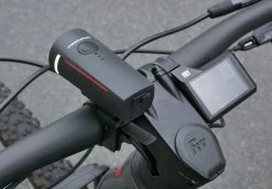 Trelock - Set D'éclairages Avant/arrière LS 300 I-GO Vector & LS 740 I-GO -Accessoires Vélo Soldes trelock set eclairage ls 300 i go vector ls 740 vector 3 3840x2160