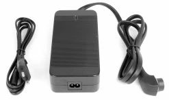 Yamaha EBike - Chargeur Pour Batterie Intube 630 Wh -Accessoires Vélo Soldes yamaha chargeur batterie 630 wh 2 3840x2160